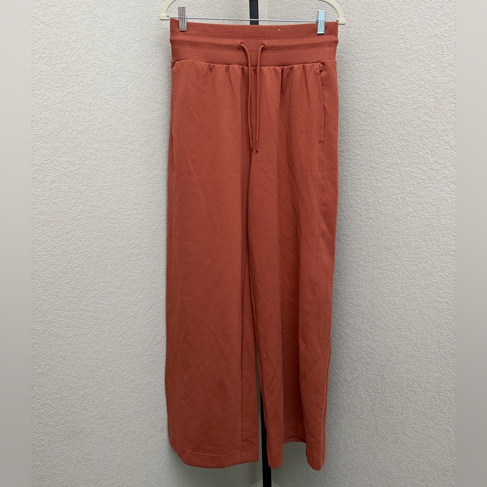Old Navy Women’s Rust Extra High Rise Wide Leg Drawstring Pants